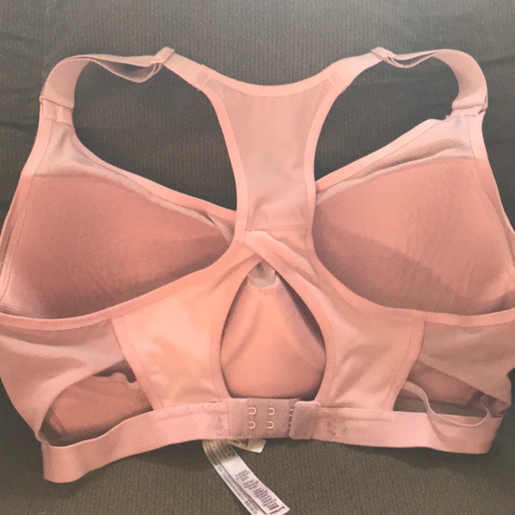 VS Sports Bra - Picture 3 of 4